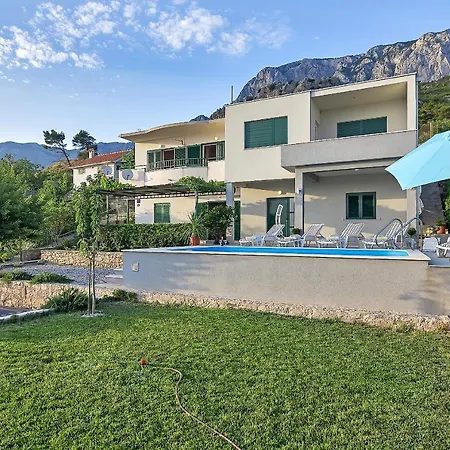 Villa Dunja